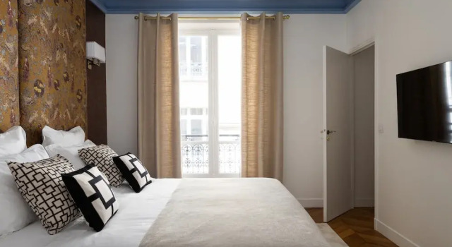 Montaigne Luxury 2 Bedroom, Забронировать Апартаменты/квартира Париж Иль-де-Франс, рядом с Марсово поле