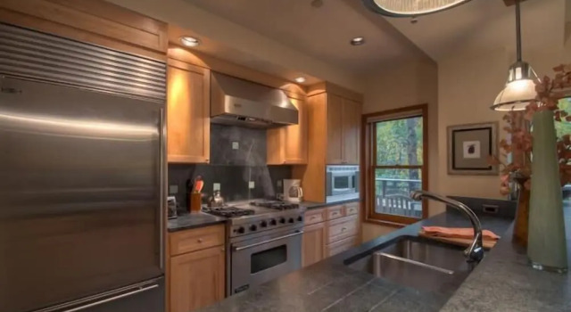 Cascades A 3 3 Bedroom Condo By Accommodations in Telluride, Забронировать Отель Отели Теллурайд 4 звезды, рядом с Oak Street Lift, 4*