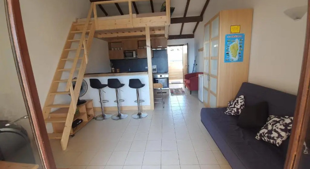 Apartment Liscia sea view