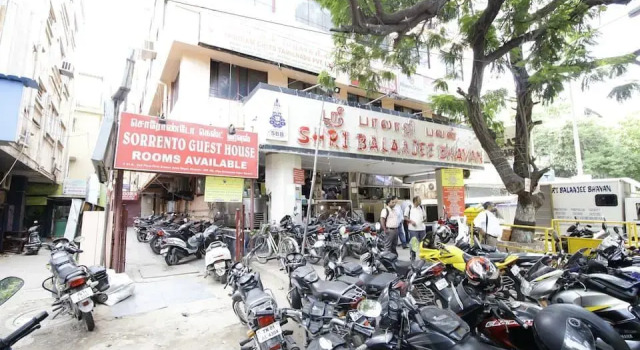 Hotel Sorrento Guest house Anna Nagar East Metro Shenoy Nagar metro budget monthly daily rooms, Забронировать Гостевой дом Отели штата Тамилнада с завтраком, Завтраки
