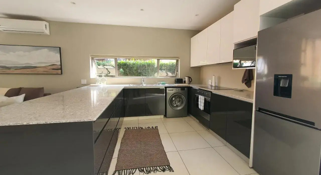 Zimbali Wedge - Unit 11