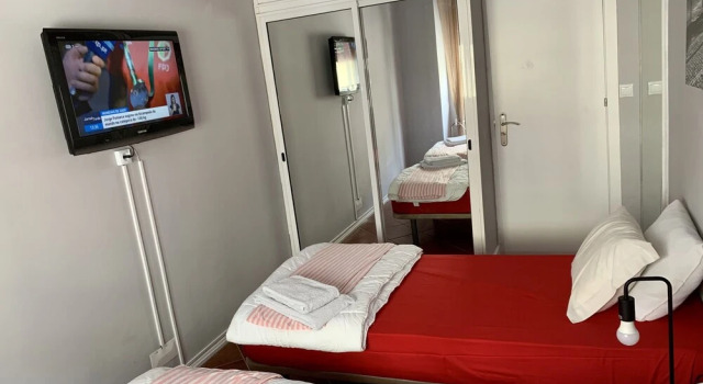 Lovely 2-bed Apartment in Lisbon Center, Book Lejlighed Beato 