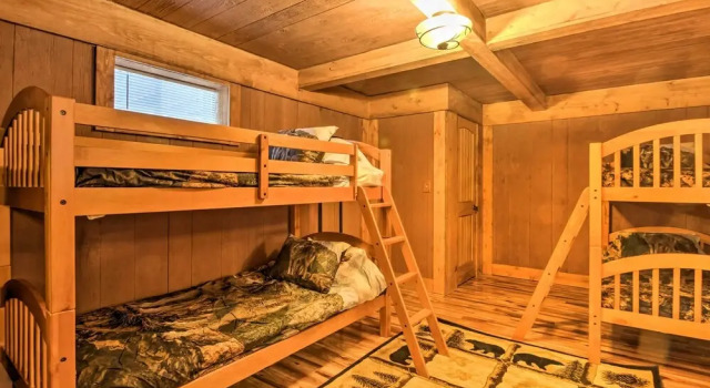Коттедж Spacious Twin Mountain Vacation Rental on 5 Acres!