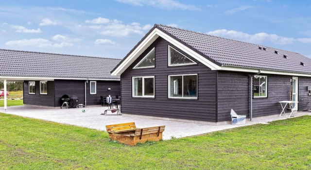 5 Star Holiday Home in Vaeggerlose