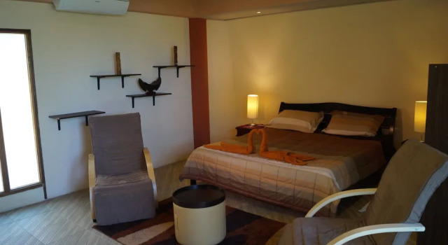 Семейный номер Deluxe с балконом и с видом на сад Holiday Home Khuek khak