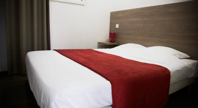 Hotel Sampiero Corso, Varaa Hotelli Propriano 