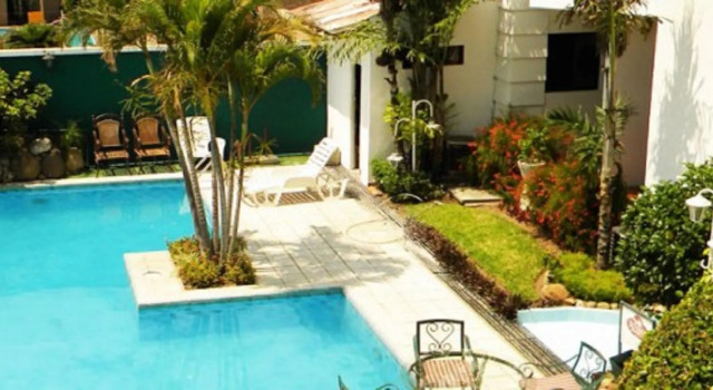 Royal Lodge Hotel