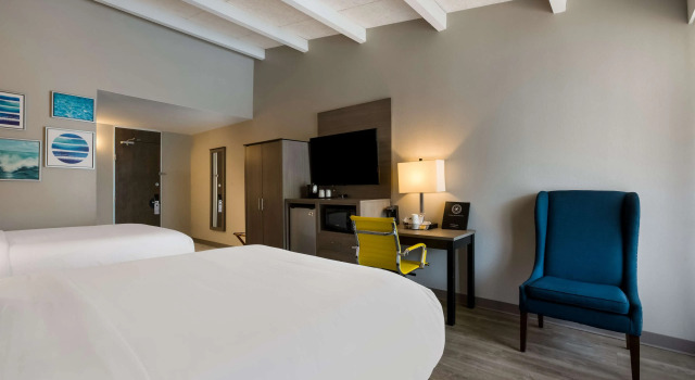 Четырёхместный номер Standard The Hub Middletown Red Bank- Best Western Signature Collection