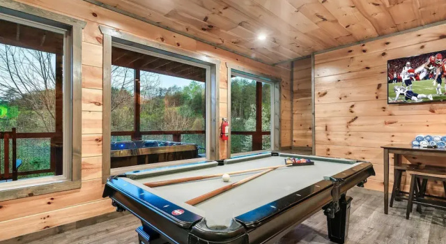 Коттедж Smoky Horizon by Avantstay Game Room, Movie Theater, Deck w Hot Tub Views!