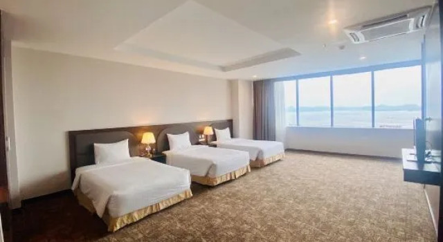Трёхместный номер Standard Muong Thanh Grand Ha Long Hotel