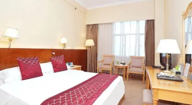 Номер Standard Yunnan Jia Lu Da Hotel