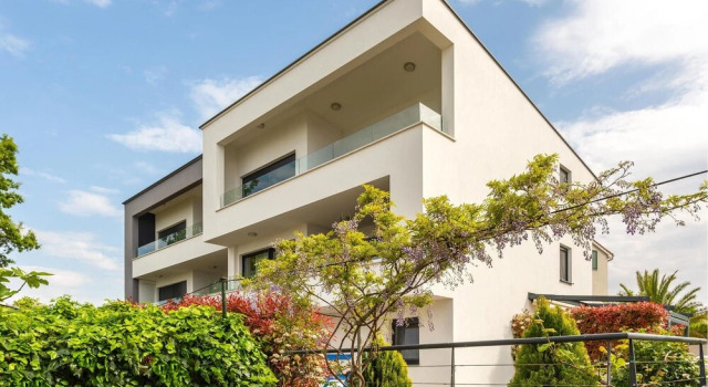 Awesome Apartment in Vantacici With Wifi and 2 Bedrooms, Prenota Appartamento Hotel a Isole Quarnerine con parcheggio, Parcheggio