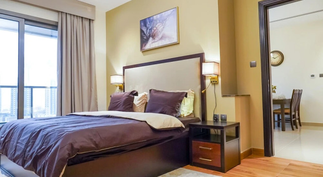 SuperHost - Lovely Condo With Balcony In the Heart of Downtown, Забронировать Апартаменты/квартира Дубай Эмират Дубай, рядом с Дубайский аквариум
