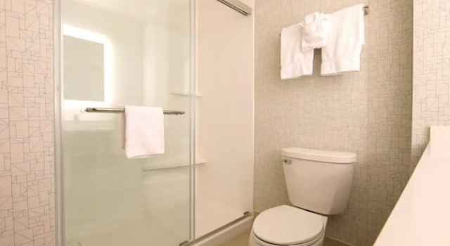 Четырёхместный люкс Holiday Inn Express Hotel & Suites Chesterfield - Selfridge Area by IHG