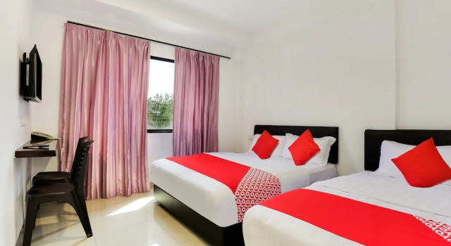 Люкс Superior Super OYO 89495 Rich Hotel