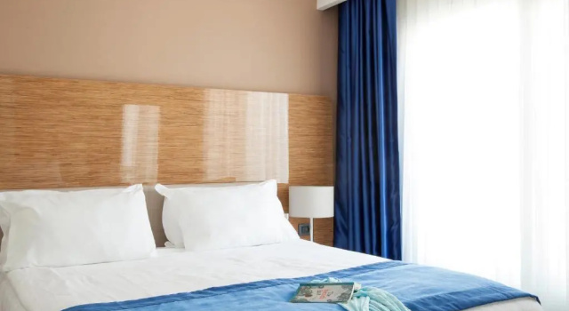 Клубный номер Standard с видом на море Bellazure Hotel