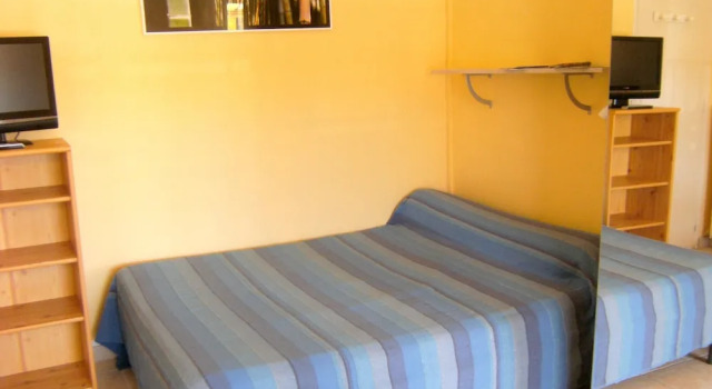 Studio in Hyères, With Wonderful sea View, Enclosed Garden and Wifi - 50 m From the Beach, Забронировать Отель Йер Var coast