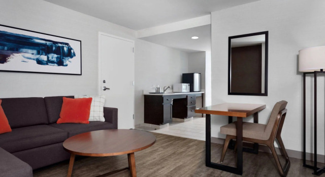 Двухместный люкс c 1 комнатой Delta Hotels by Marriott Burlington