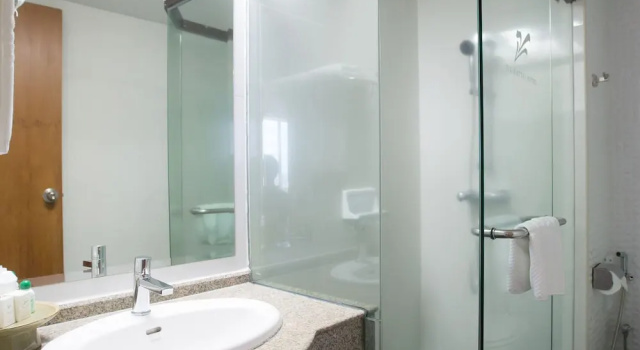 Номер Standard с балконом V.L. Hatyai Hotel