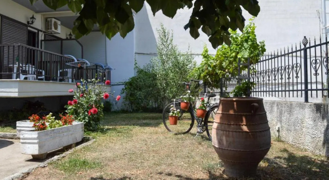 Manos Kritikakis Apartments, Book Apartment Platamonas 