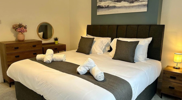 2 Bedroom House in Central Winchester, Rezervasyon Tatil Evi Merseyside villalar, Villa