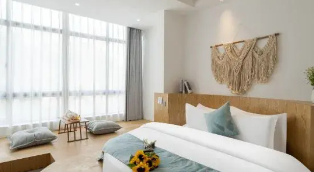 Полулюкс Anji Yunqian Homestay