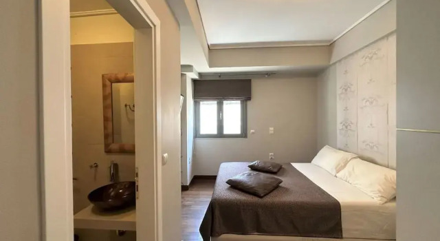 Glyfada 4BDR Penthouse Gia