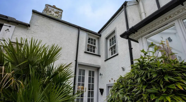 Hall House Estate - 4 Properties- St Florence, Boek Hotel St. Florence 