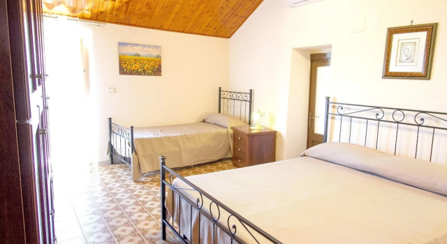 Villa with 3 Bedrooms in Trecastagni, with Wonderful Sea View, Enclosed Garden And Wifi - 10 Km From the Beach, Book Villa Hotels in Sicily with Parking, Parking
