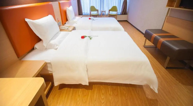 Двухместный номер Superior 7Days Premium Chongqing Nanping Pedestrian Street Convention and Exhibition Center