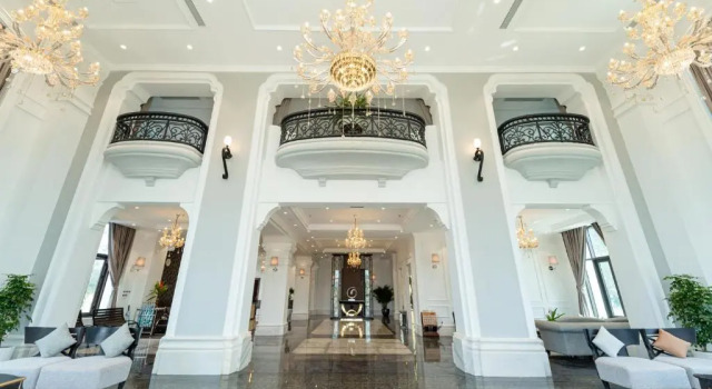 Rex Quang Binh Hotel, Rezervați Hotel Hoteluri în Quang Binh cu mic dejun, Mic dejun