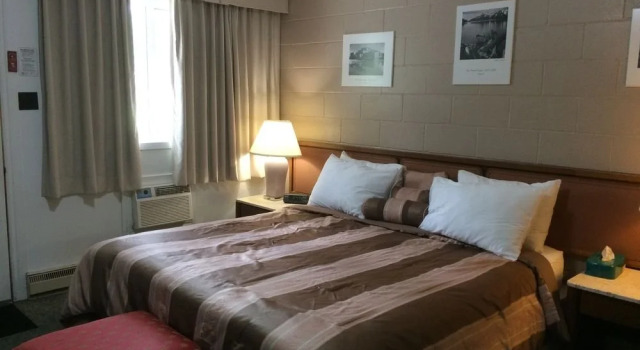 Mohawk Motel Canada, Забронировать Мотель Сейблз-Спаниш-Риверз 