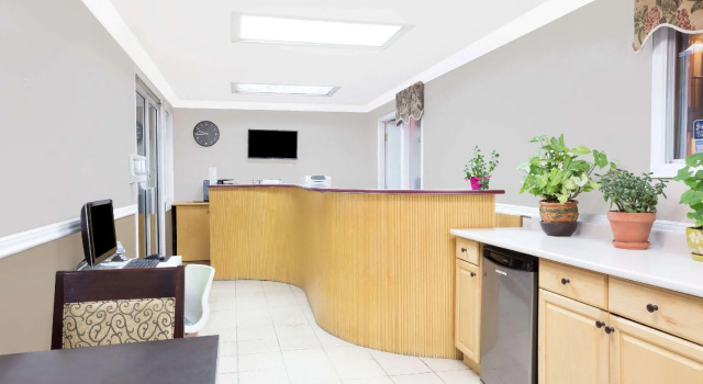 Quesnel Inn, Забронировать Мини-отель Мини-отели Британской Колумбии, Мини-отель