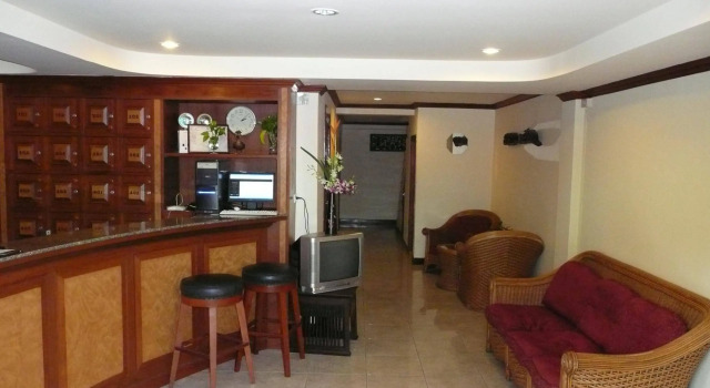Adonis Guest House, Забронировать Гостевой дом Патонг-Бич остров Пхукет