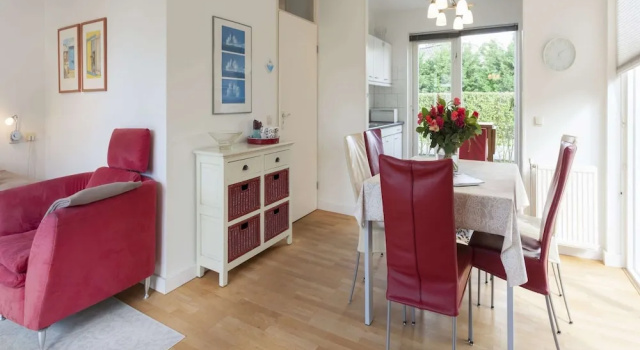 Коттедж Spacious House With Garden, Near the North Sea