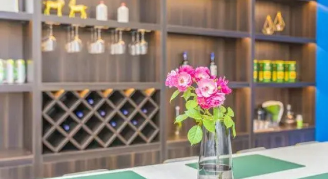Floral Hotel·Beijing Xiaochi hotel, Book Hotel Hoteller i Beijing Province med parkering, Parkering