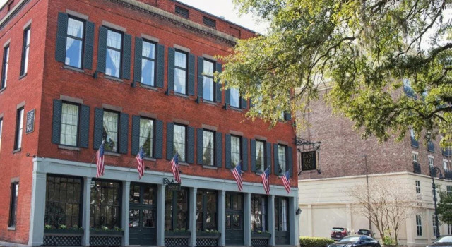East Bay Inn, Historic Inns of Savannah Collection