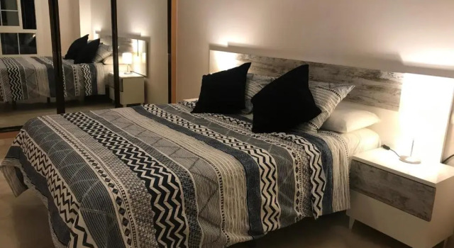 Apartamento Torrequebrada, Забронировать Апартаменты/квартира Отели Бенальмадена с парковкой, рядом с Индуистский храм, Парковка