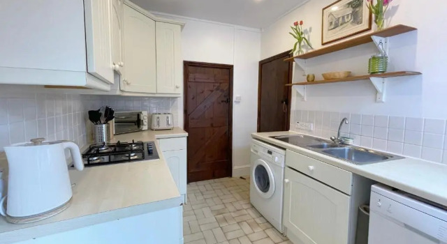 Коттедж с 2 комнатами Sarah’s Cottage Taunton Town Centre