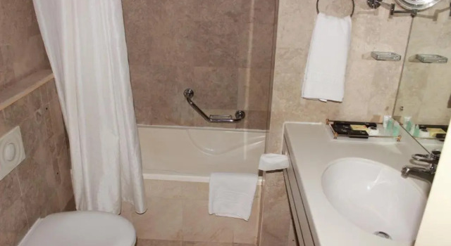 Standart oda Al Qurum Resort