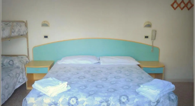 Четырёхместный номер Standard Hotel Luana