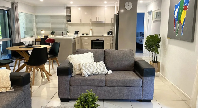 Апартаменты Deluxe Lychee Tree Holiday Apartments