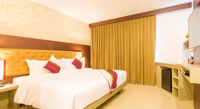 Hemingways Silk Hotel