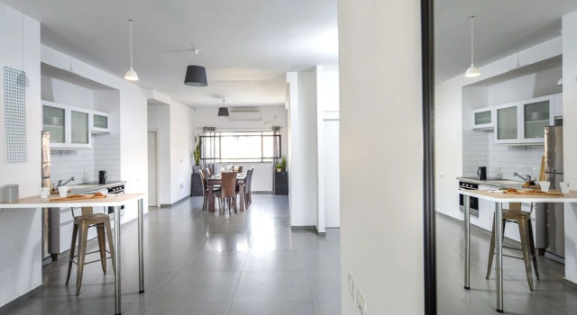 Spacious 4Bd With Balcony And Open View, Забронировать Апартаменты/квартира Апартаменты Тель-Авива, рядом с Independence Hall Museum, Апартаменты/квартира