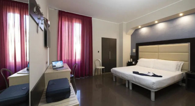 Трёхместный номер Hotel Five