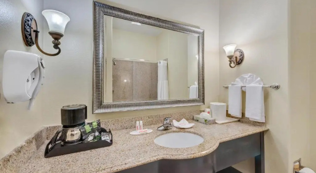 Двухместный люкс Super 8 by Wyndham Hidalgo/McAllen Area