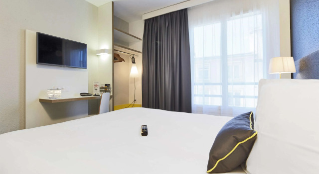 Одноместный номер Standard Kyriad Hotel Brest