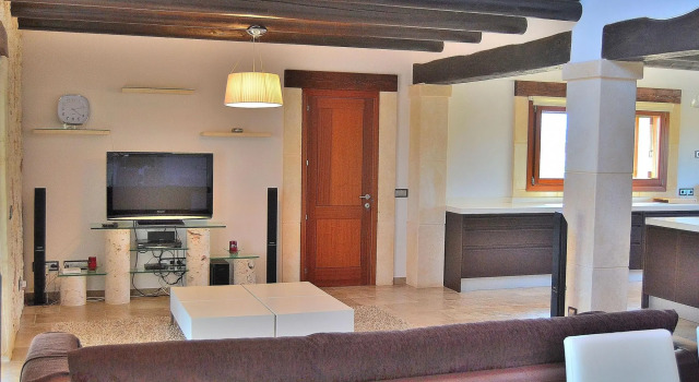 140 Villa Son Ferragut VT2073 by Mallorca Charme, Book Villa Hotels in Sa Pobla with a Pool, Swimming Pool
