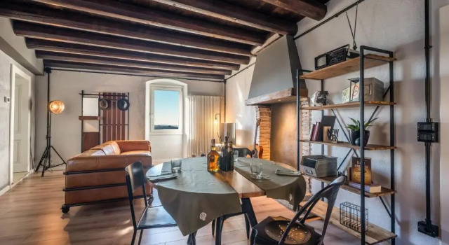 Agriturismo Maison 1933, Забронировать Отель Отели в центре Каприно-Веронезе, в центре