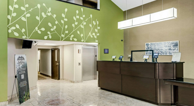 Sleep Inn Lansing, Varaa Hotelli  